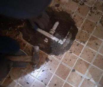 新沂卫生间漏水维修公司为您分享下卫生间渗水如何处理及注意事项